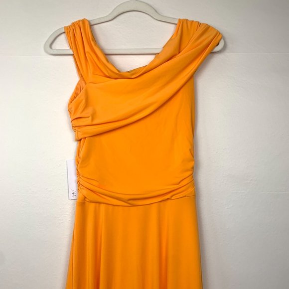 NWT Bailey 44 Dani Gown Off the Shoulder Maxi Dress Sangria Orange Small - Picture 8 of 11